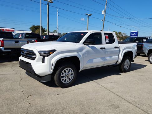 New 2026 Toyota Tacoma SR image 3