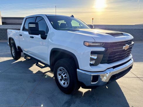 Used 2025 Chevrolet Silverado 2500 W/T w/ WT Convenience Package image 7