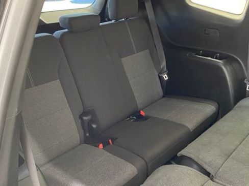 Used 2025 GMC Acadia Elevation image 29