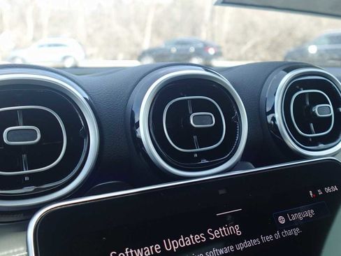 New 2026 Mercedes-Benz GLC 300 4MATIC image 38