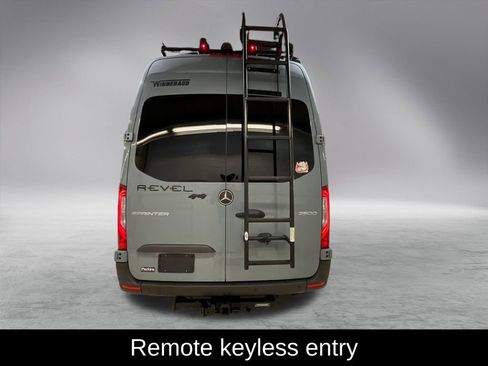 Used 2022 Mercedes-Benz Sprinter 2500 image 6