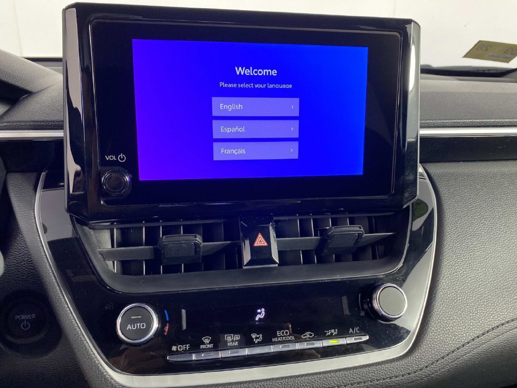 Used 2024 Toyota Corolla Cross AWD Hybrid w/ Moonroof Package image 22