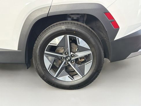 Used 2025 Hyundai Tucson SEL FWD image 11