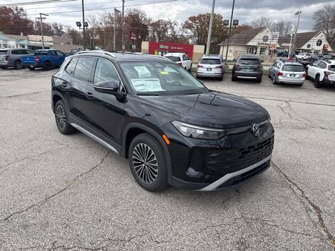 New 2026 Volkswagen Tiguan S image 5