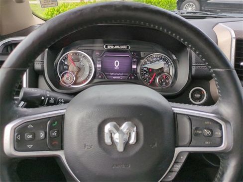 Used 2020 RAM 1500 Laramie image 30