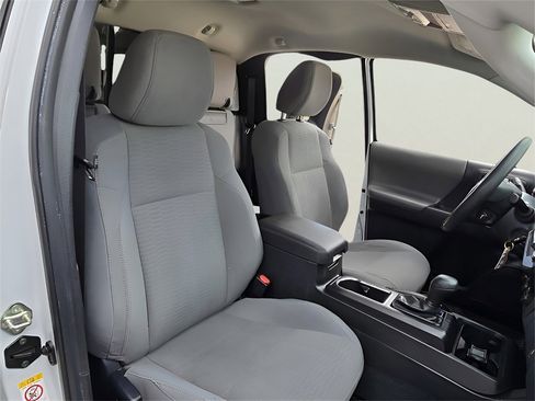 Used 2019 Toyota Tacoma SR image 16