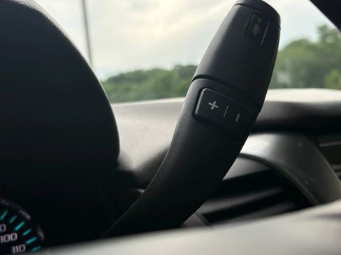 Used 2019 Chevrolet Tahoe LT RWD image 50