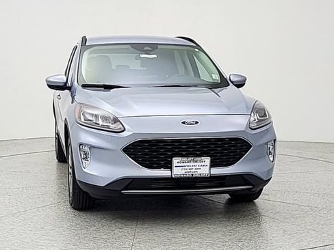 Used 2022 Ford Escape SEL AWD/4WD image 2