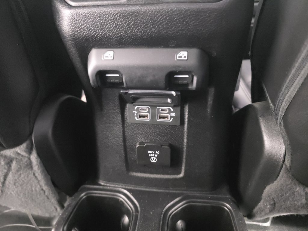 Used 2020 Jeep Gladiator Overland AWD/4WD image 32