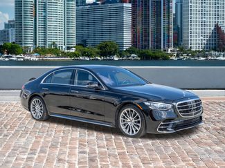 Used 2022 Mercedes-Benz S 580 4MATIC Sedan video 3