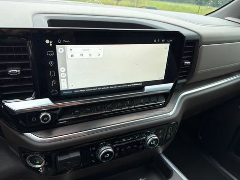 Used 2022 GMC Sierra 1500 SLT w/ SLT Convenience Package AWD/4WD image 28