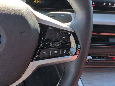 Used 2025 BMW i4 eDrive40 w/ Premium Package RWD image 19