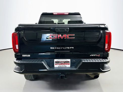 Used 2022 GMC Sierra 2500 AT4 image 6
