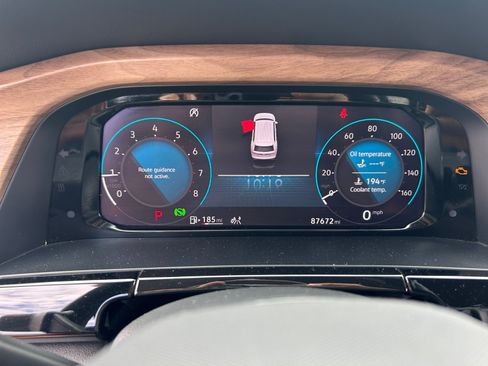 Used 2024 Volkswagen Atlas SE FWD image 11