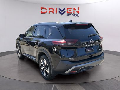 Used 2023 Nissan Rogue SL w/ SL Premium Package