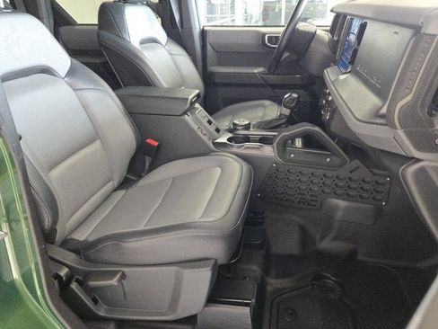 Used 2024 Ford Bronco Everglades AWD/4WD image 3