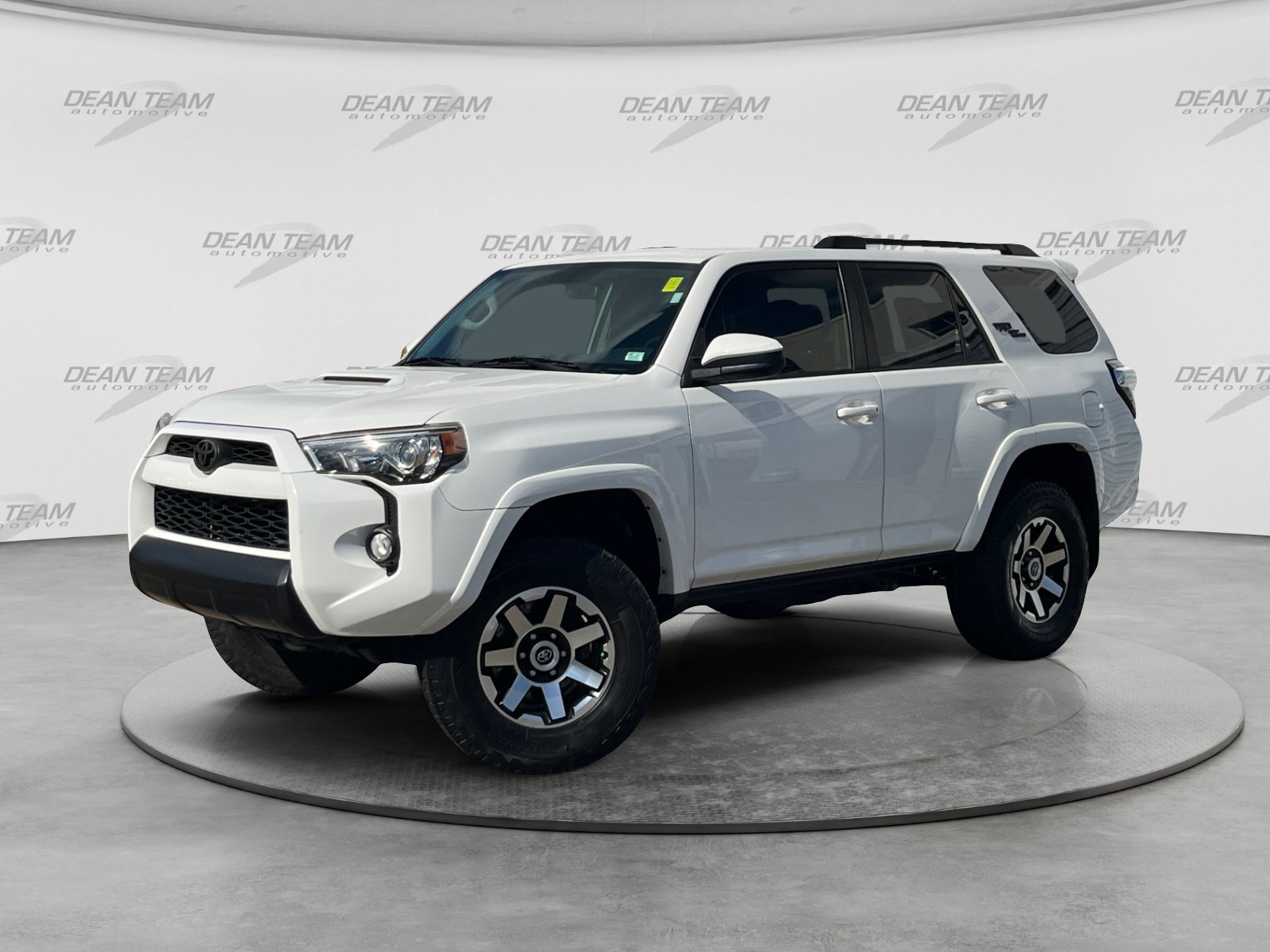 Used 2019 Toyota 4Runner TRD Off-Road AWD/4WD image 3