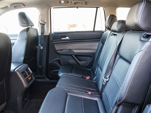 Used 2022 Volkswagen Atlas SE image 18