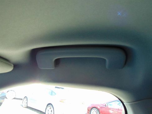 Used 2021 Ford Explorer Limited image 20