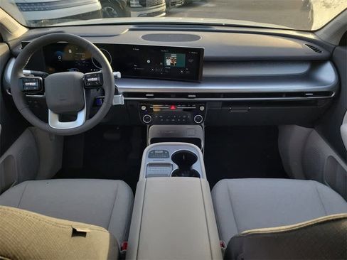 New 2026 Hyundai Ioniq 9 SE image 15