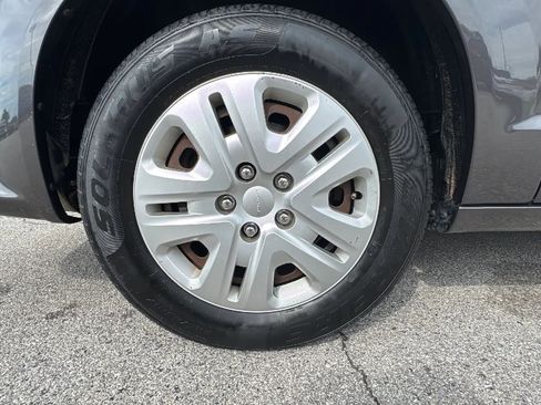 Used 2019 Dodge Grand Caravan SE w/ UConnect Hands-Free Group FWD image 33