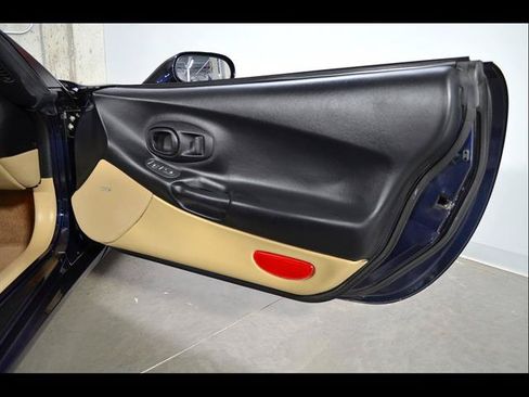 Used 1999 Chevrolet Corvette Convertible w/ Memory Pkg RWD image 18