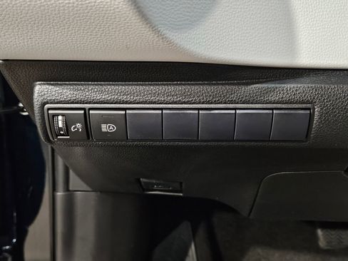 Used 2020 Toyota Corolla XSE image 25