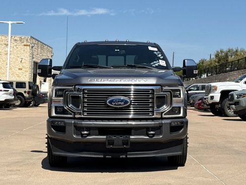 Used 2021 Ford F350 Platinum AWD/4WD image 2