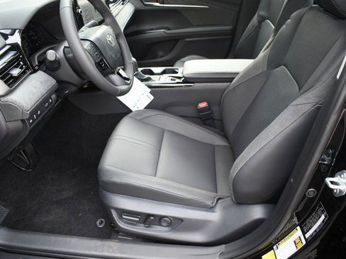 New 2026 Toyota Camry XLE image 7