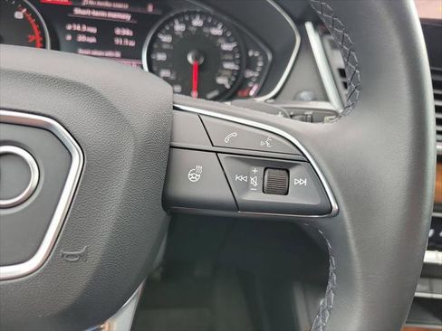Certified 2023 Audi Q5 2.0T Premium w/ Convenience Package AWD/4WD image 18
