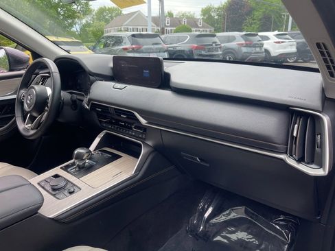 Used 2024 MAZDA CX-90 Plug-In Hybrid w/ Premium Pkg AWD/4WD image 13