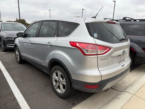 Used 2016 Ford Escape SE image 6