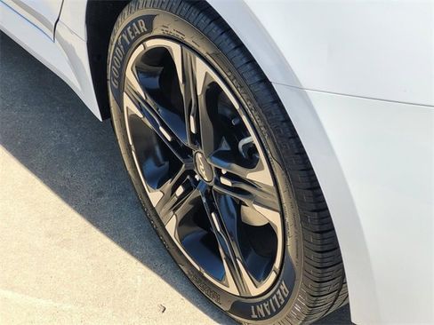 Used 2024 Kia K5 GT-Line w/ GT-Line Premium Package image 7