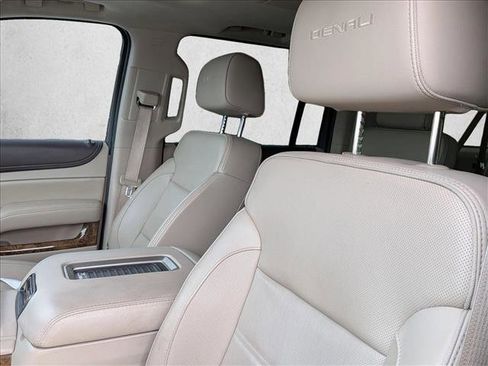 Used 2016 GMC Yukon XL Denali w/ Open Road Package image 11