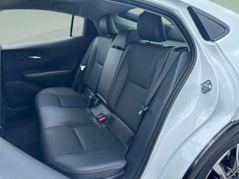 New 2026 Toyota Prius Plug-In Hybrid FWD image 21
