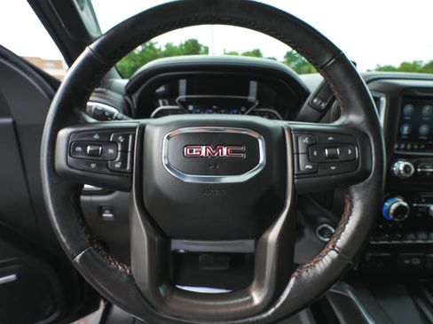 Used 2022 GMC Sierra 1500 AT4 w/ AT4 Premium Package AWD/4WD image 19
