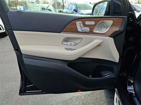 Certified 2025 Mercedes-Benz GLE 450 4MATIC image 13