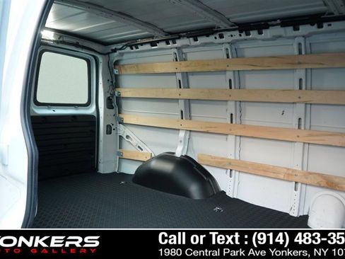 Used 2024 Chevrolet Express 2500 w/ Driver Convenience Package image 17