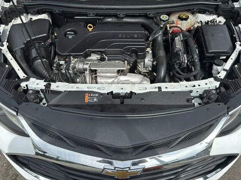 Used 2019 Chevrolet Cruze LT w/ Convenience Package image 24
