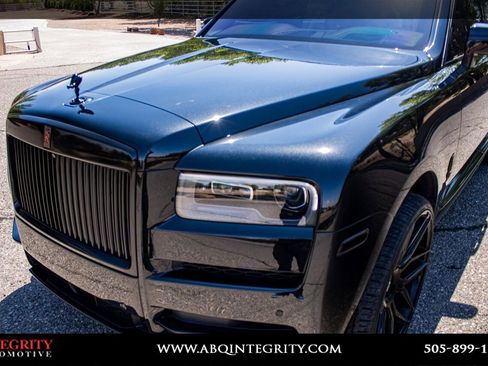 Used 2022 Rolls-Royce Cullinan w/ Dynamic Package image 15