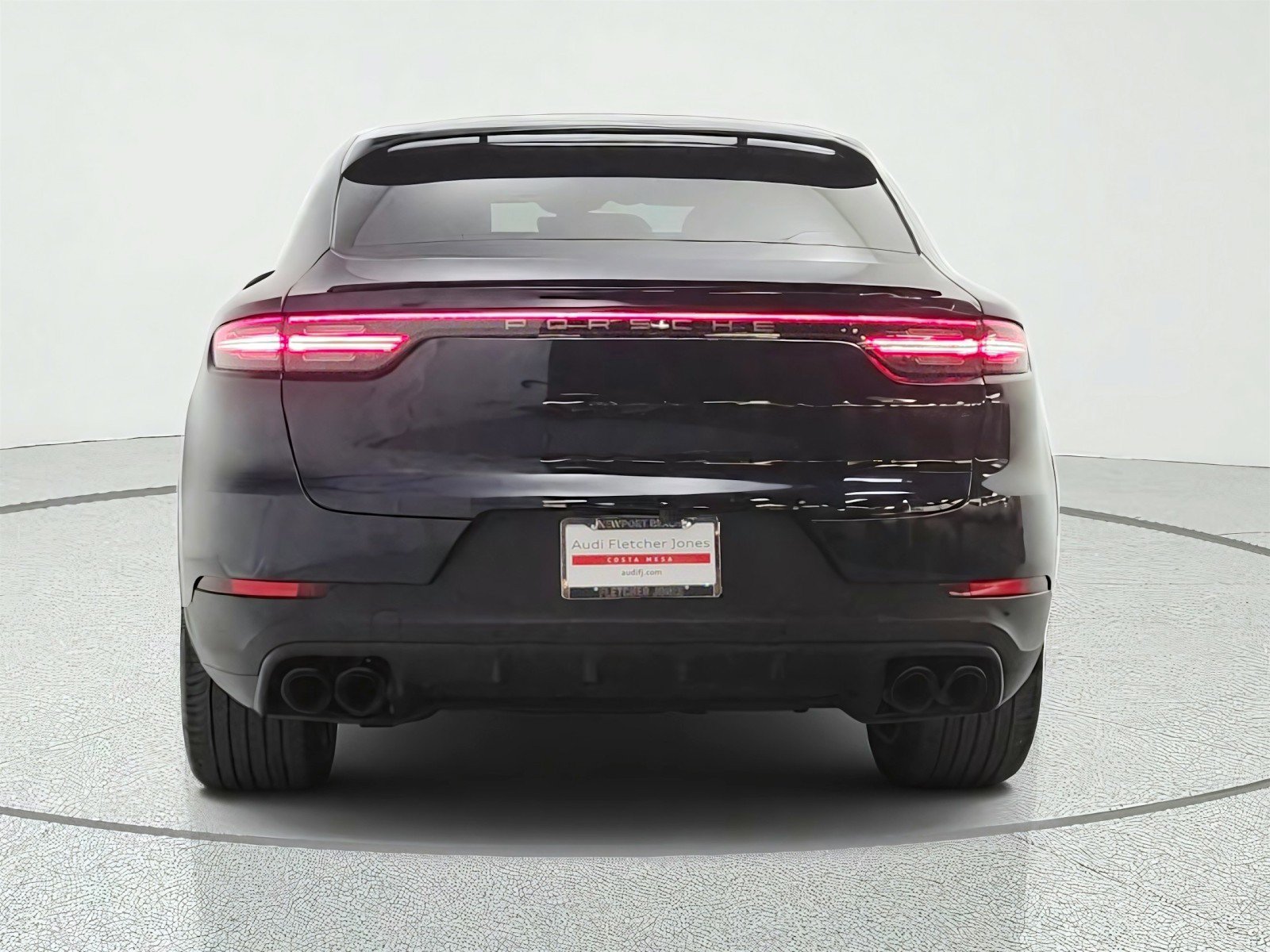 Used 2023 Porsche Cayenne Platinum Edition AWD/4WD image 6