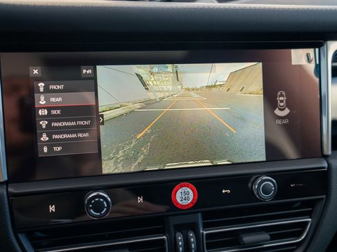 New 2026 Porsche Macan image 20