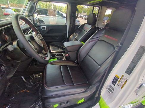 Used 2024 Jeep Wrangler Unlimited Rubicon w/ Safety Group AWD/4WD image 14
