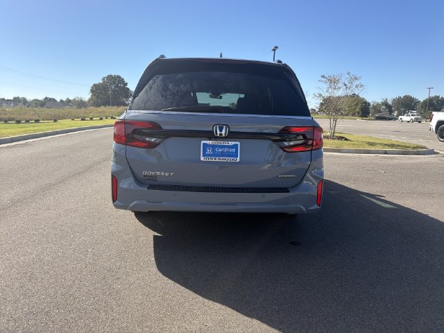 Used 2025 Honda Odyssey Touring image 4
