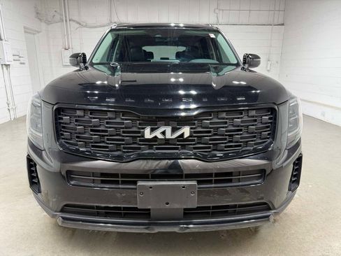 Used 2022 Kia Telluride EX w/ EX Premium Package image 2