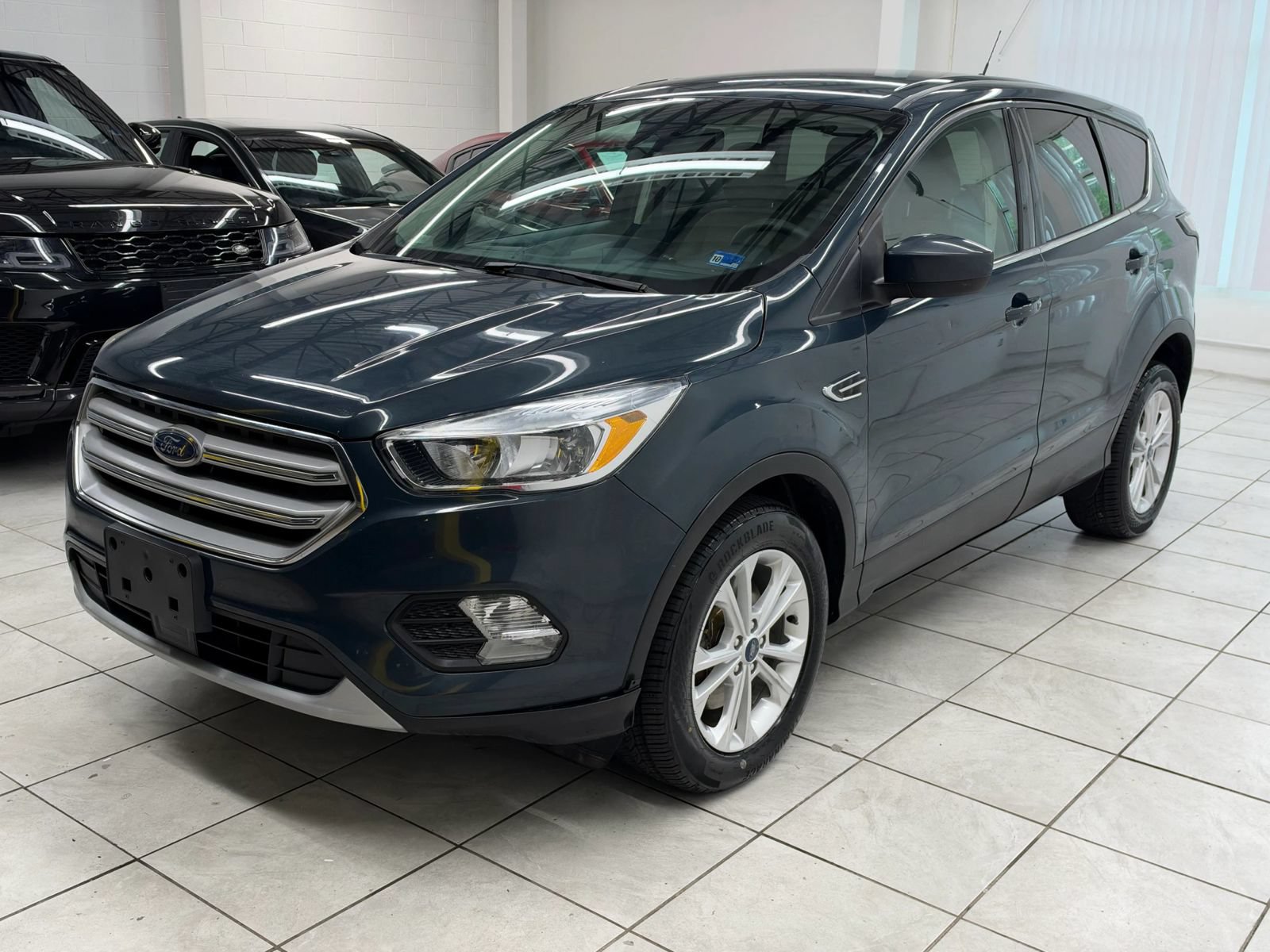 Used 2019 Ford Escape SE AWD/4WD image 3