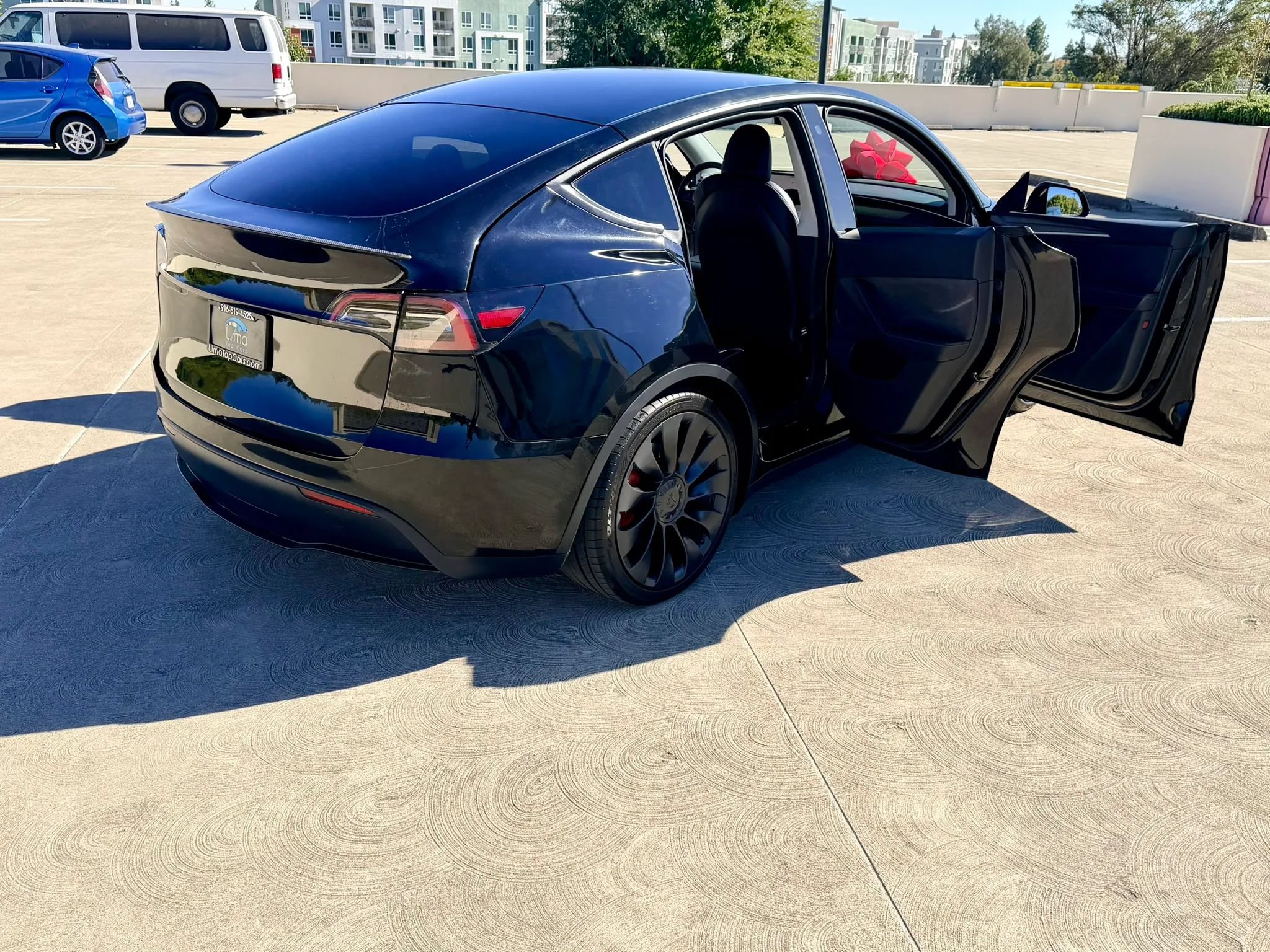 Used 2023 Tesla Model Y Long Range AWD/4WD image 42