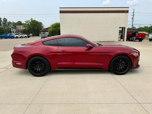 Used 2017 Ford Mustang GT w/ GT Performance Package RWD image 6