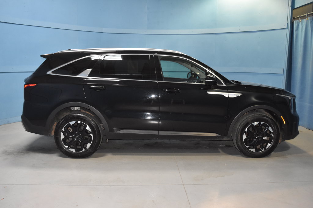 Used 2024 Kia Sorento S AWD/4WD image 25