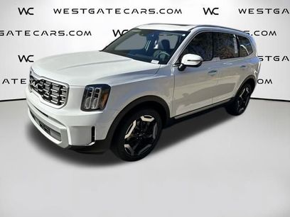 New 2025 Kia Telluride S